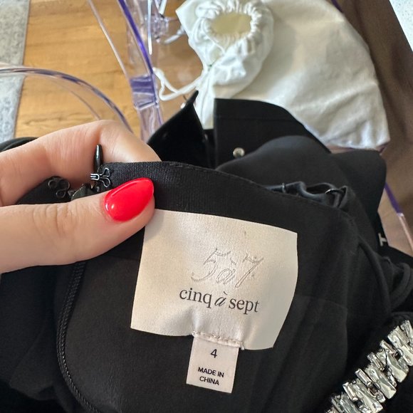 NWOT Cinq à Sept Drape Evening Long Gown Ruffled Crystal Embellished Sz 4 Black - Picture 2 of 10